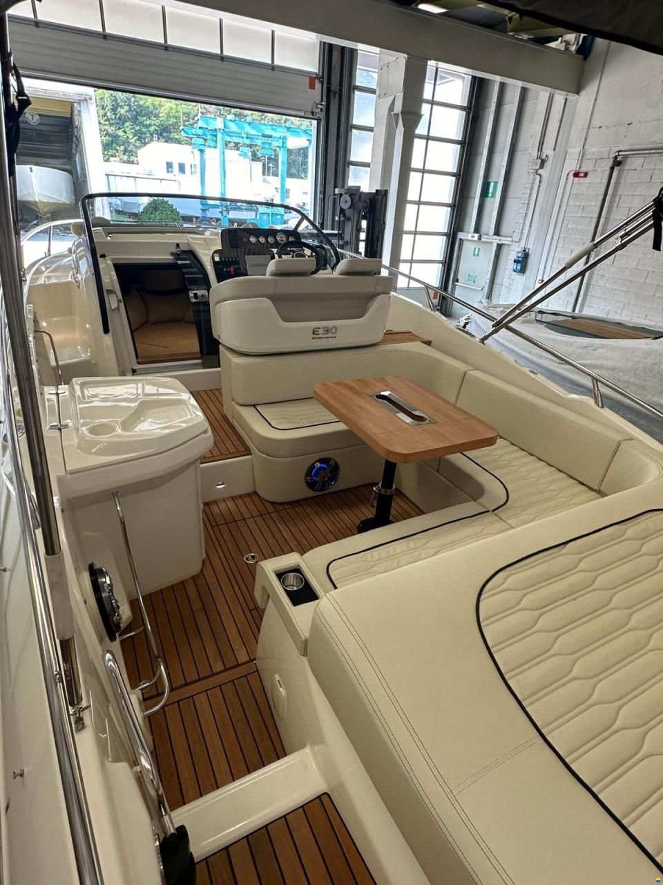 Cranchi Endurance 30