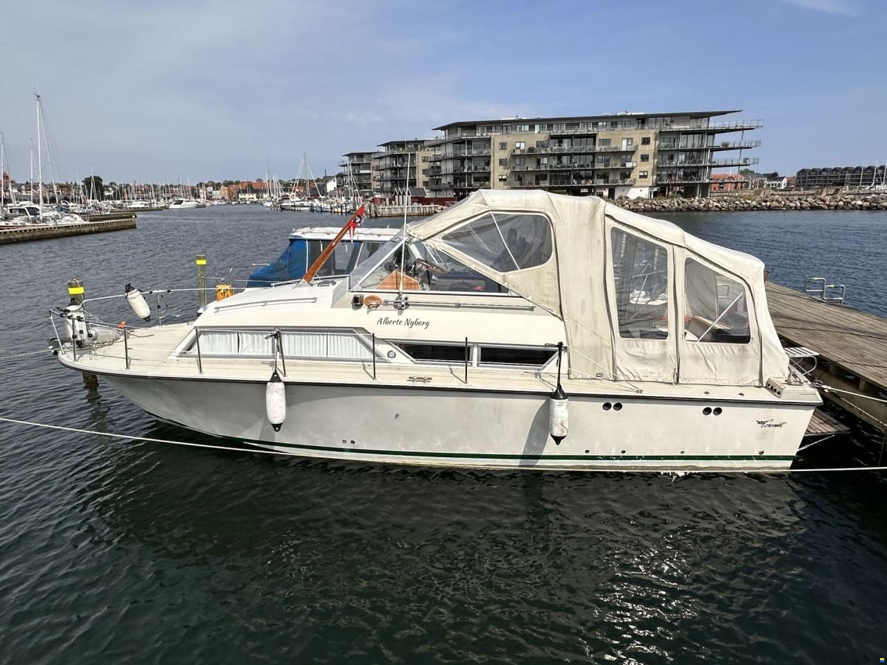 Coronet 32 Oceanfarer
