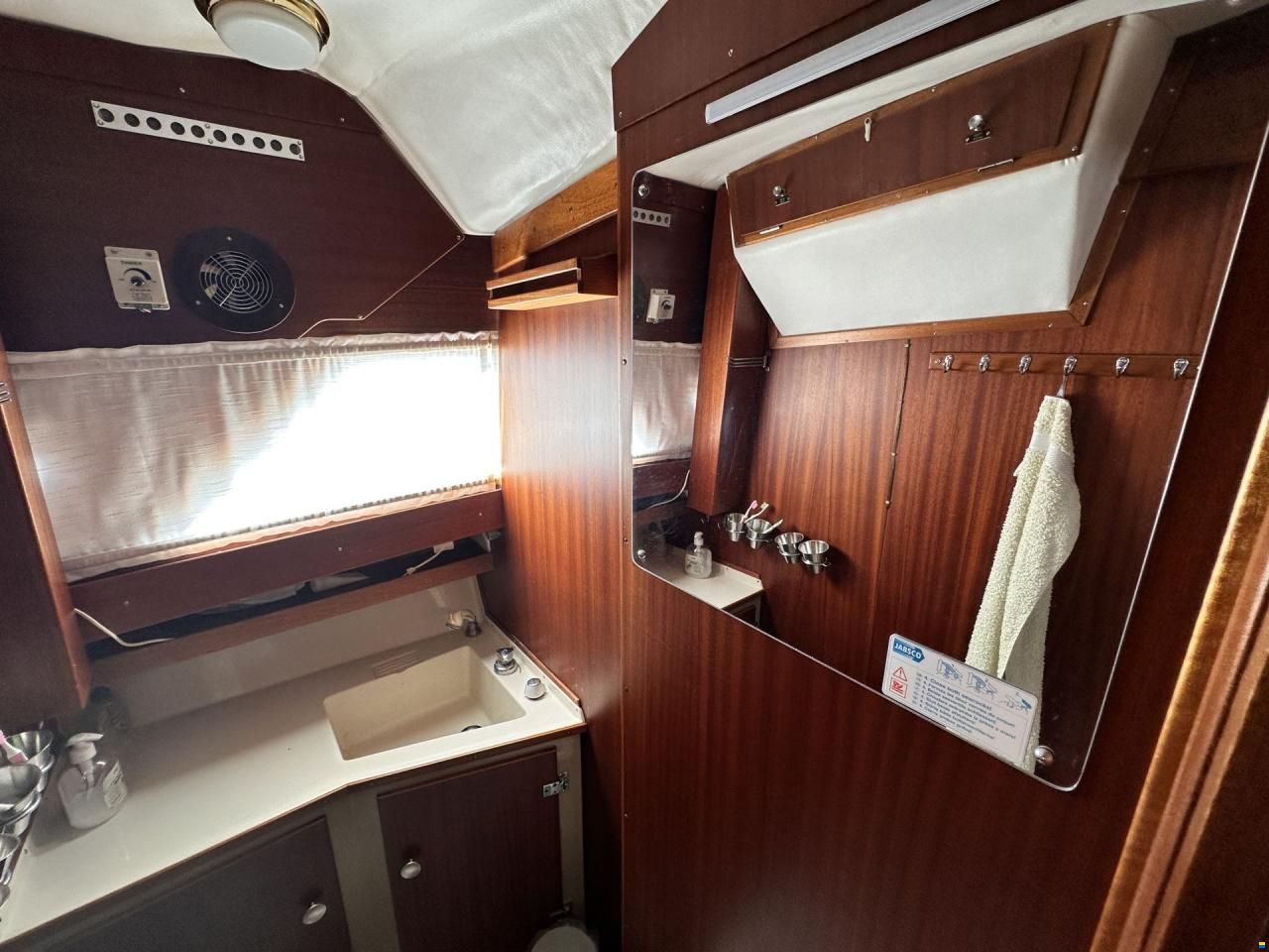 Coronet 32 Oceanfarer