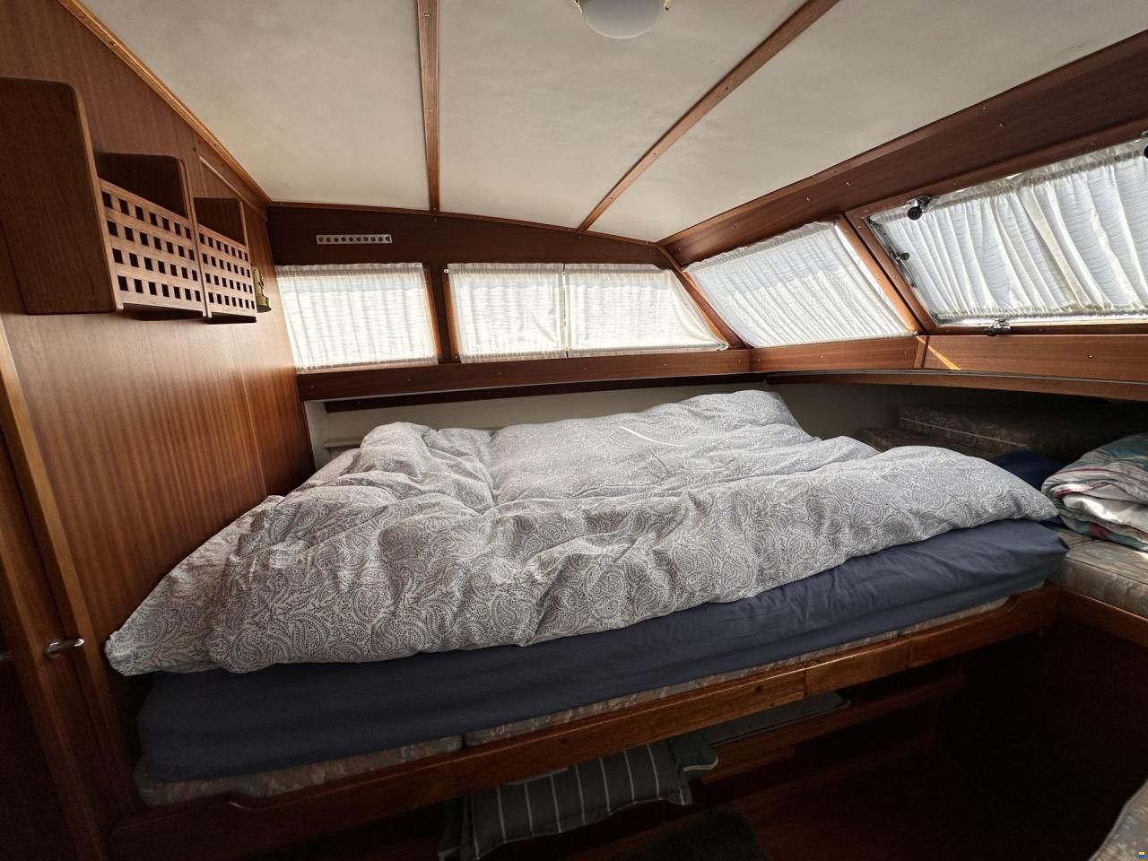 Coronet 32 Oceanfarer