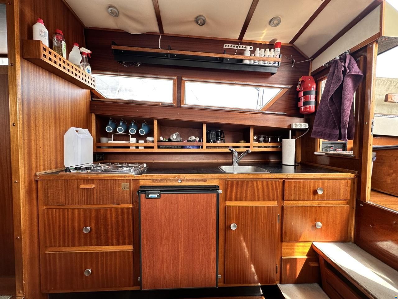 Coronet 32 Oceanfarer