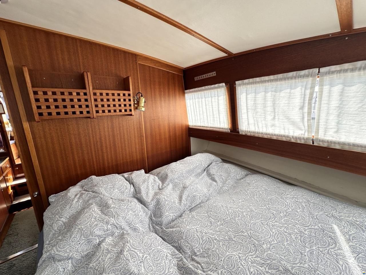 Coronet 32 Oceanfarer