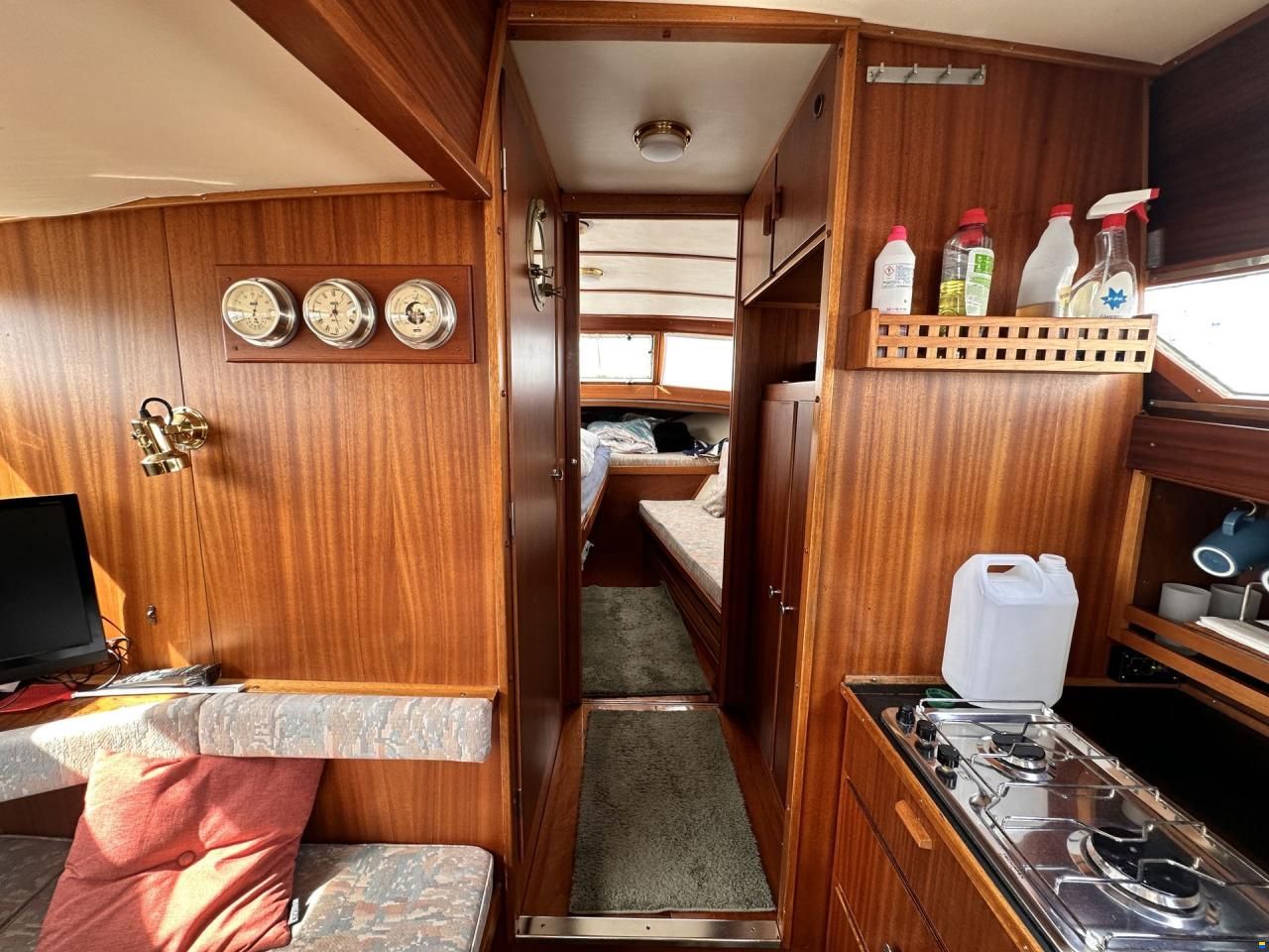 Coronet 32 Oceanfarer