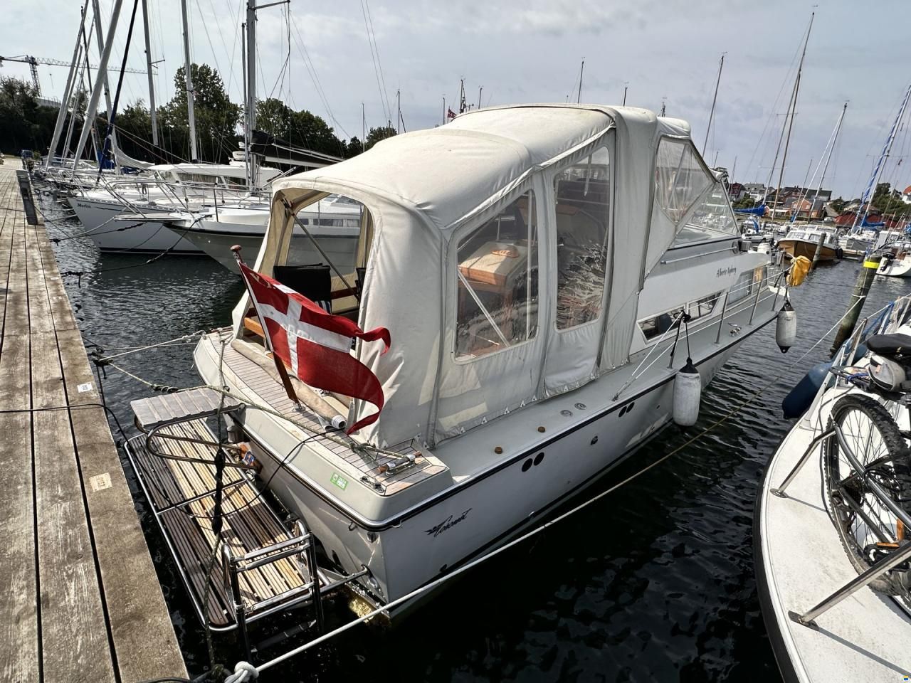 Coronet 32 Oceanfarer