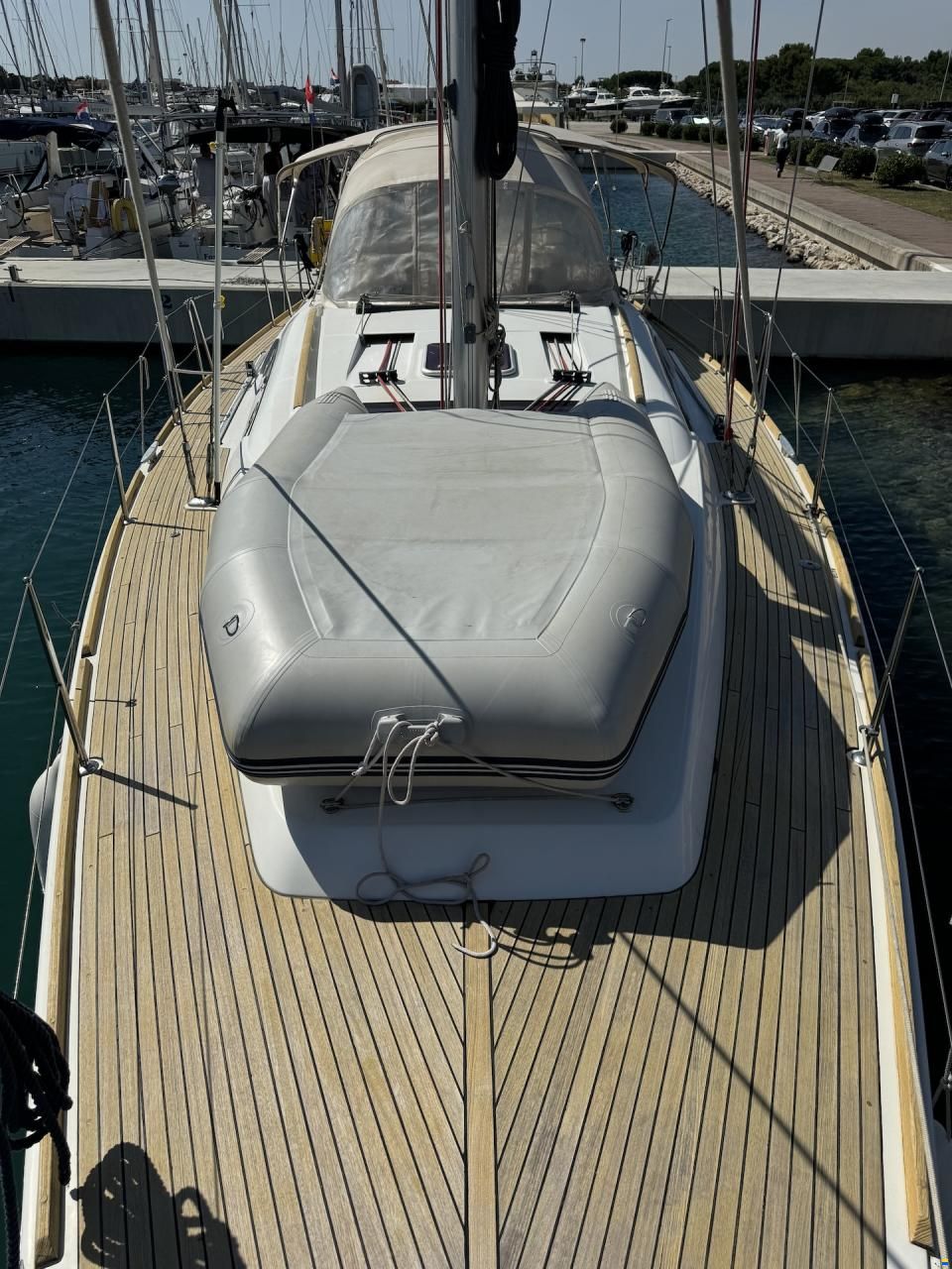 Beneteau Oceanis 43