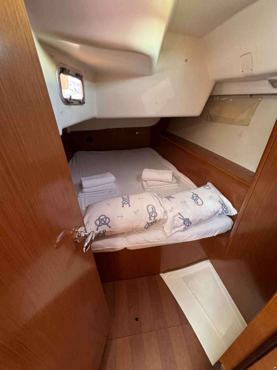 Beneteau Oceanis 43