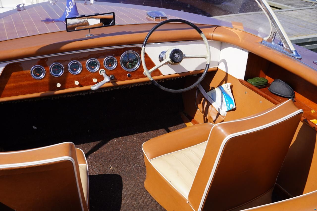 Boesch 580 Wasserski Spezial