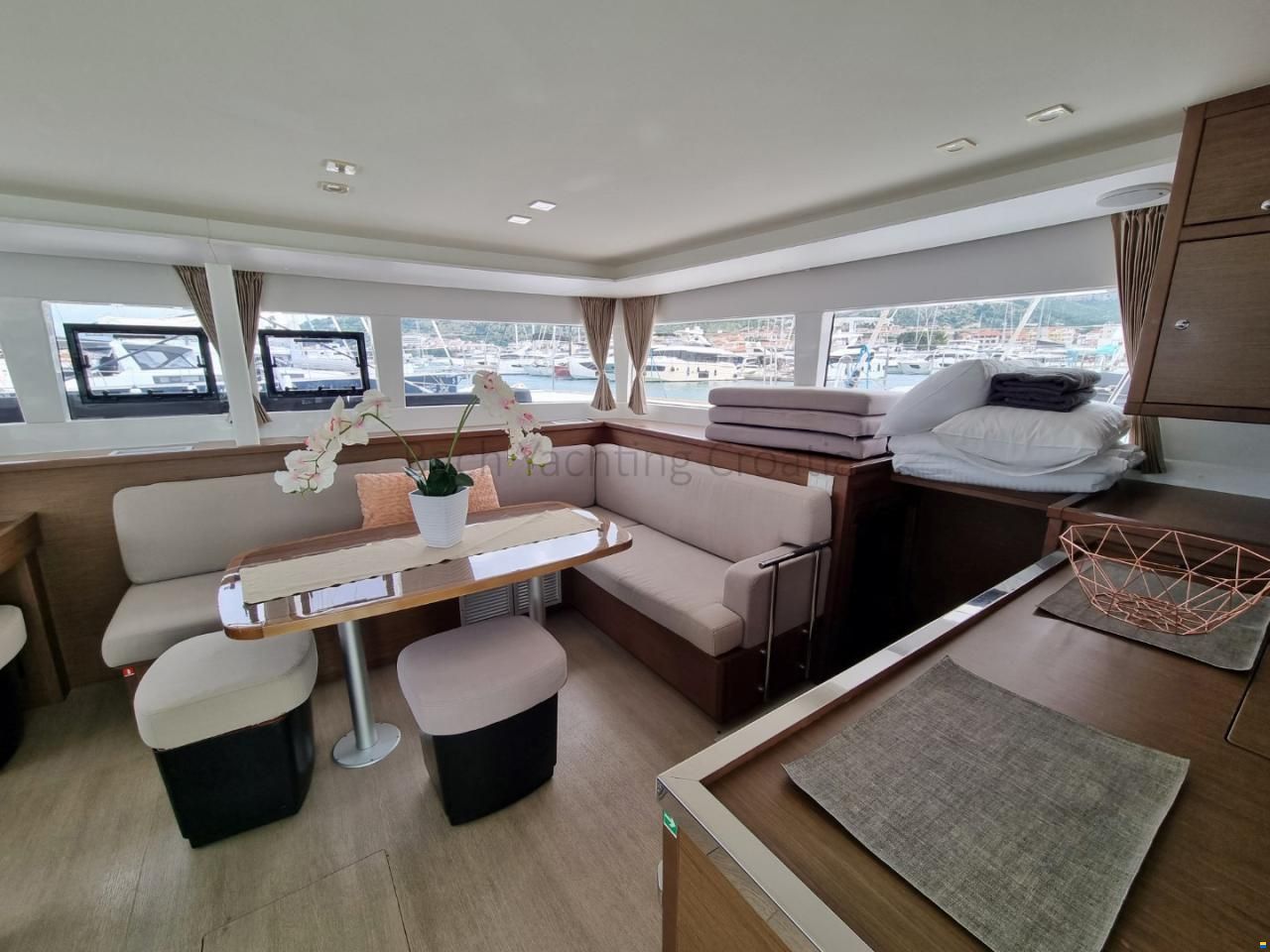 Lagoon 450 s
