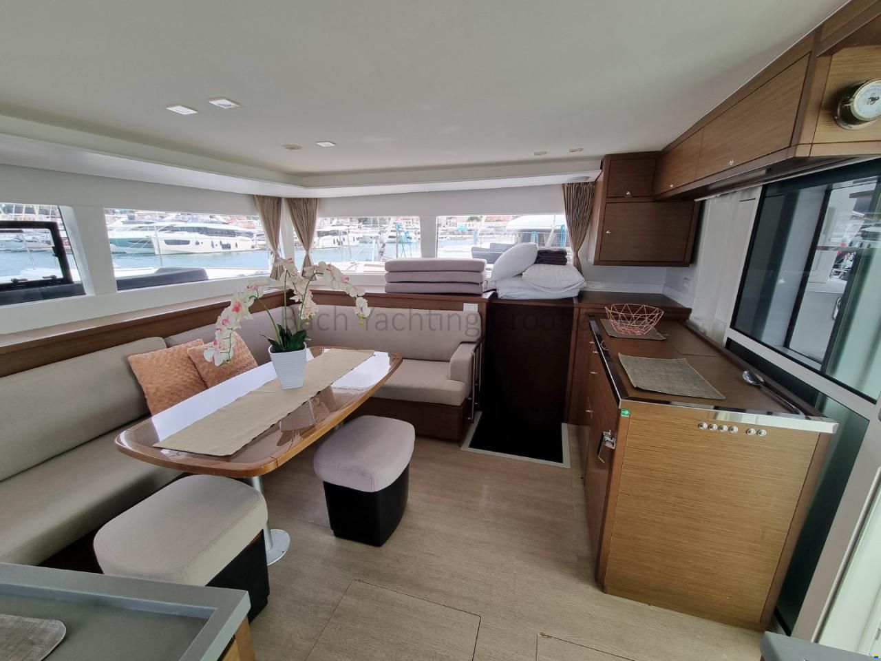 Lagoon 450 s