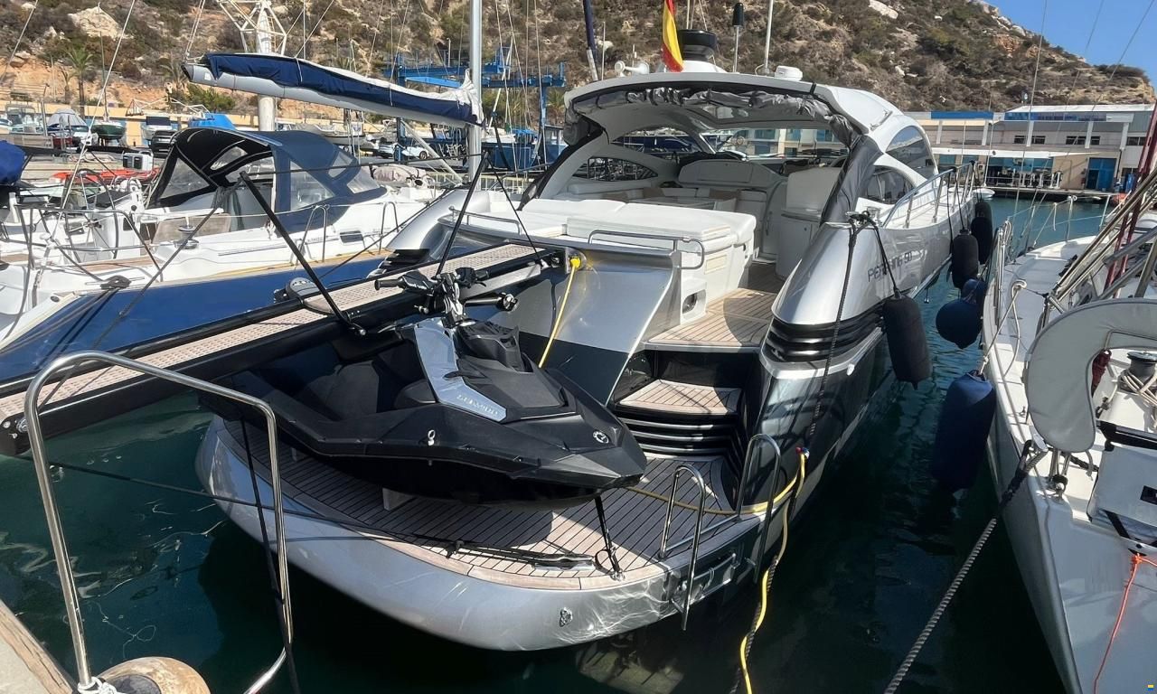 Pershing 50
