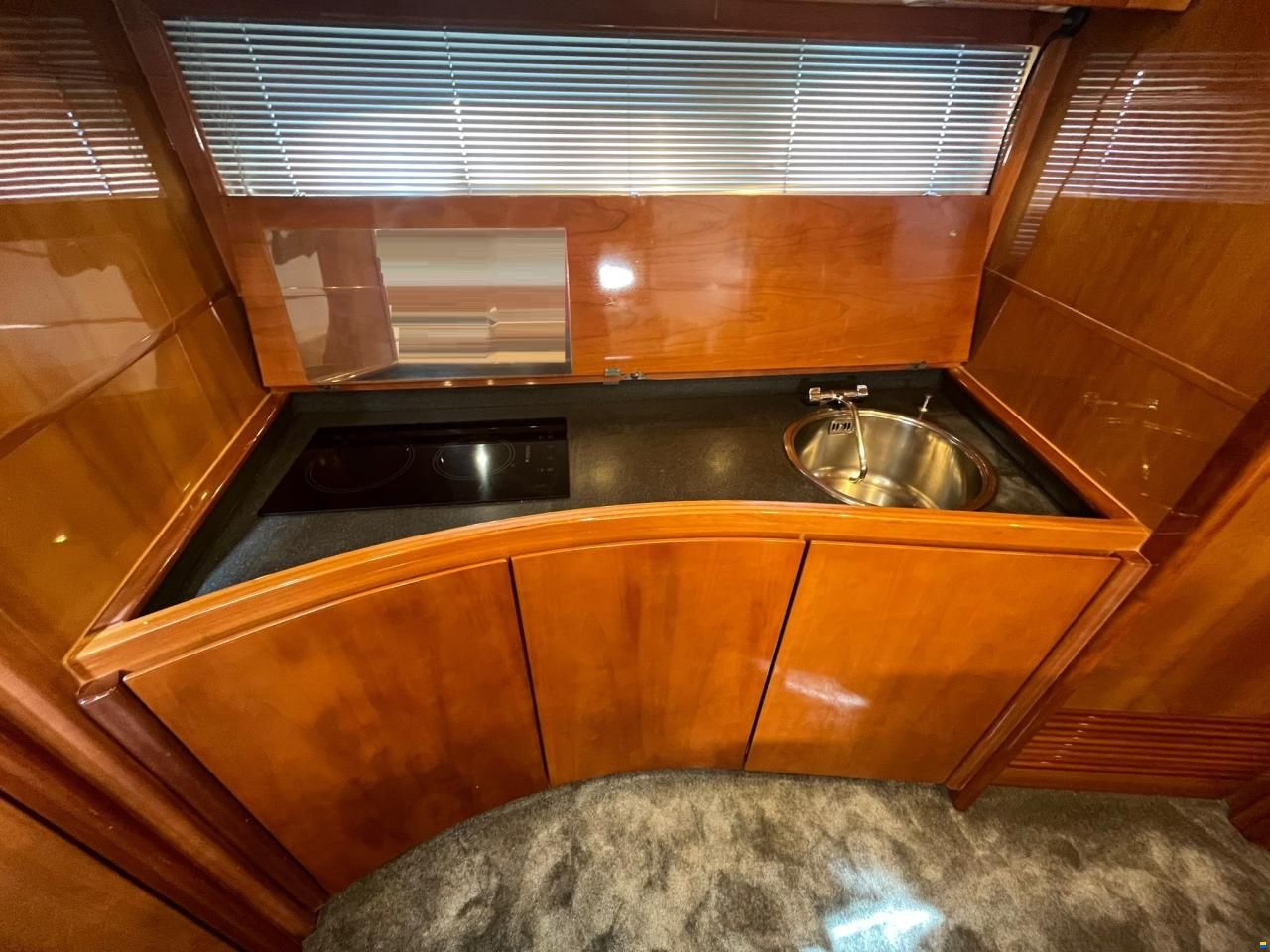 Pershing 50