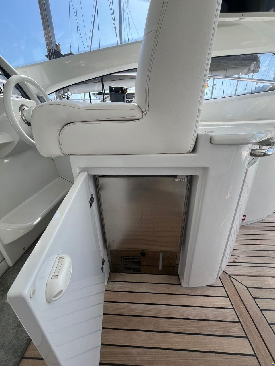 Pershing 50