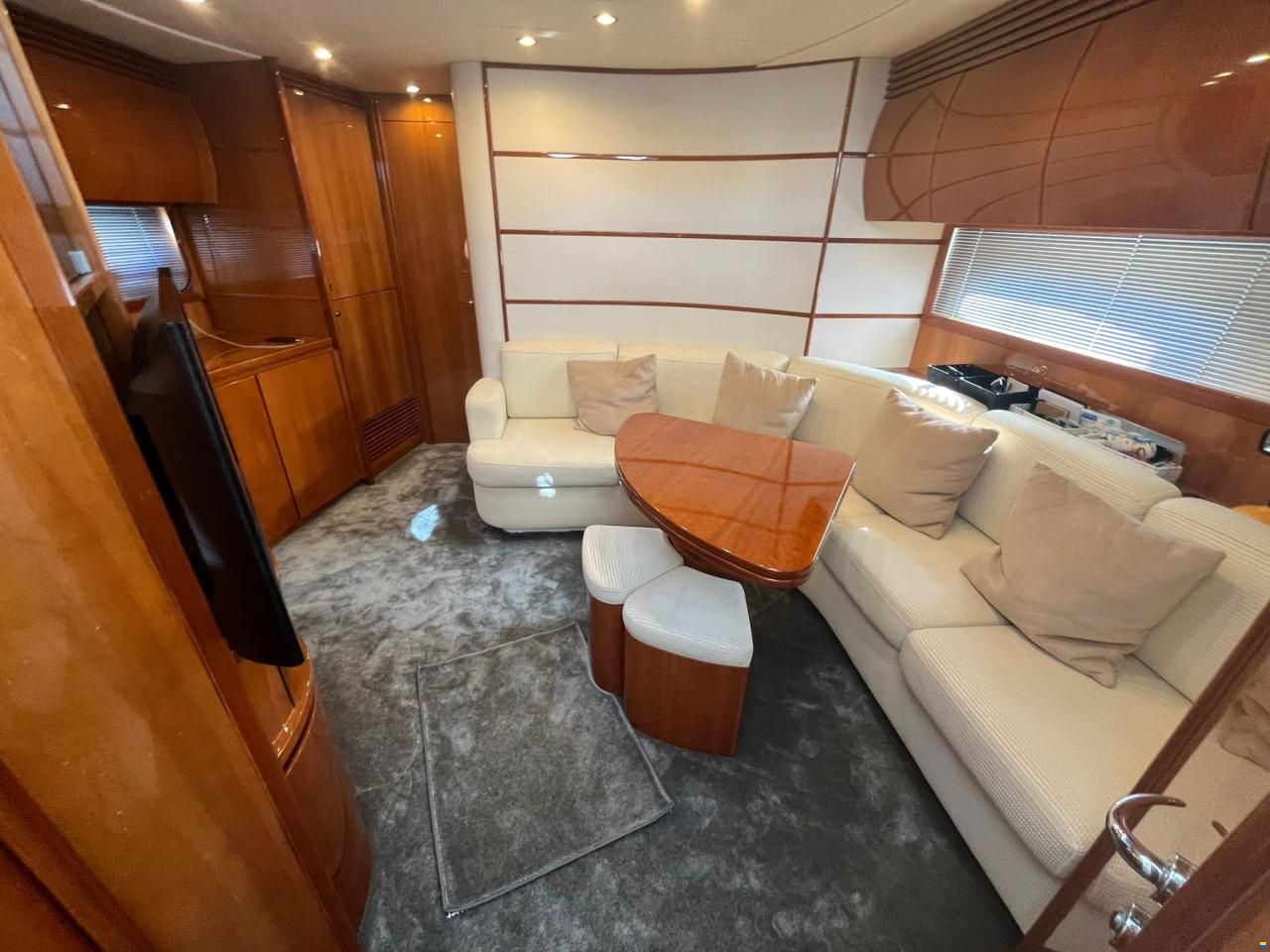 Pershing 50