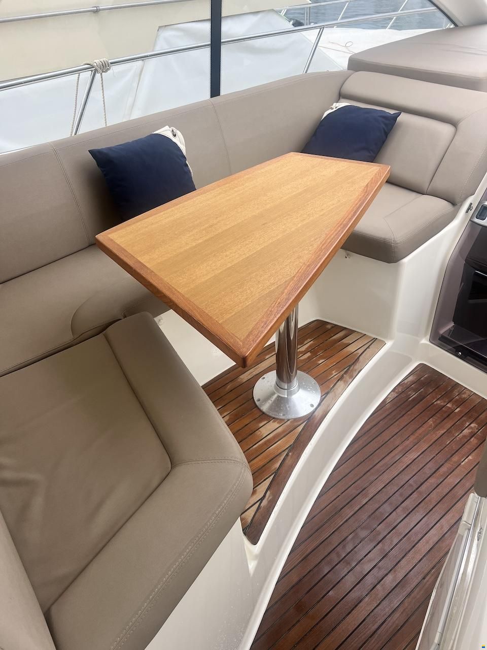 Prestige 390 S