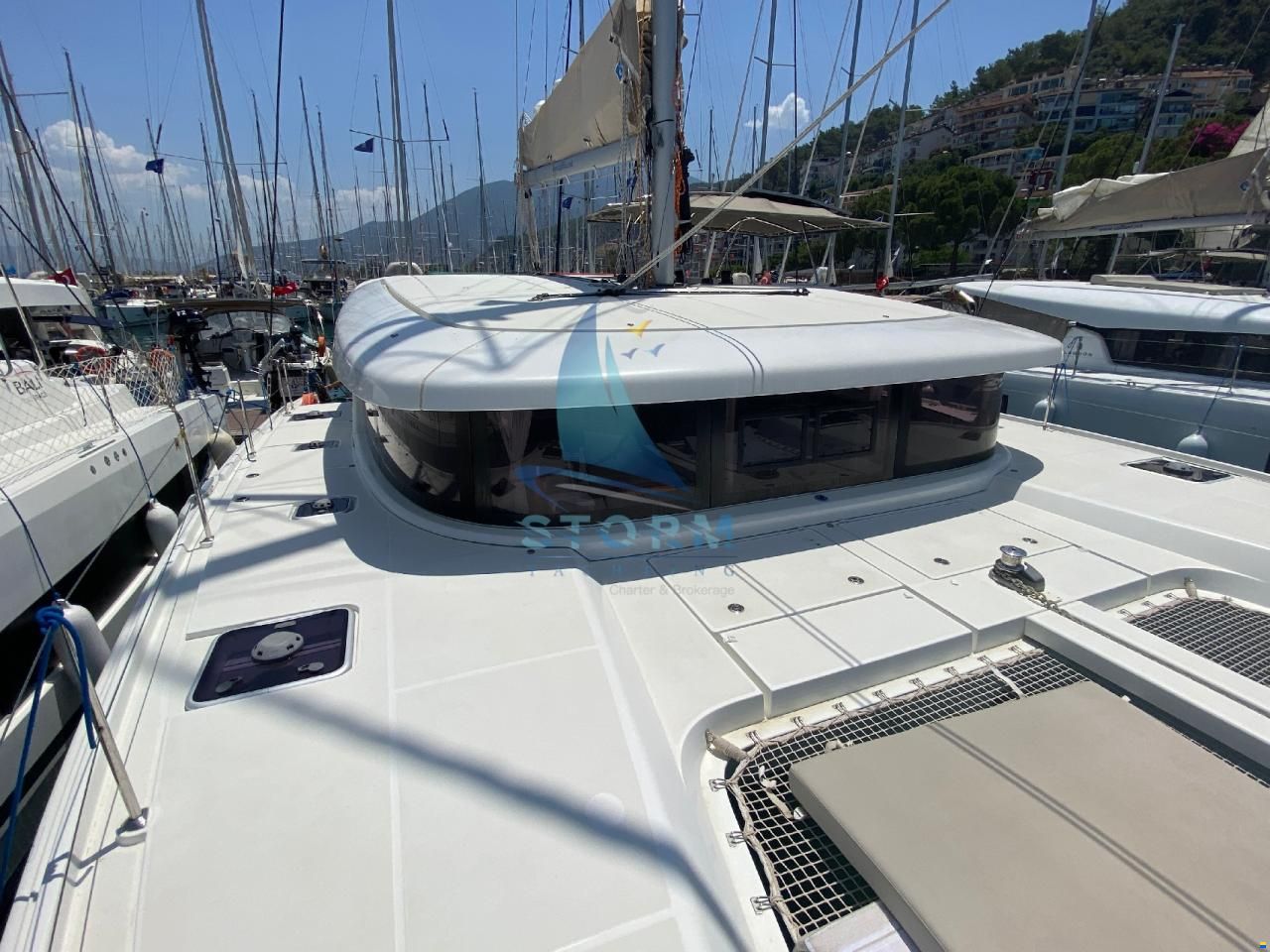 Lagoon 42