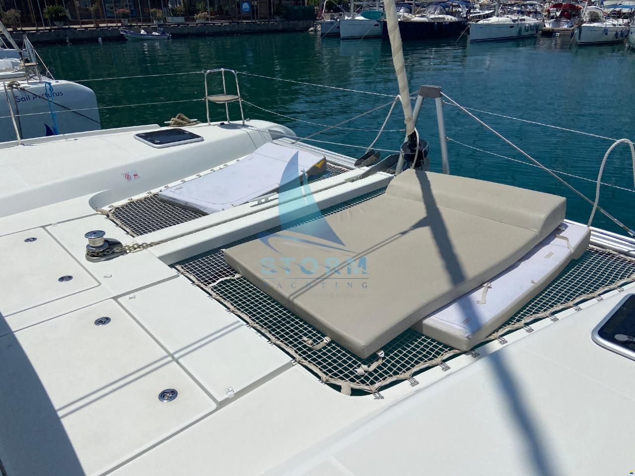 Lagoon 42