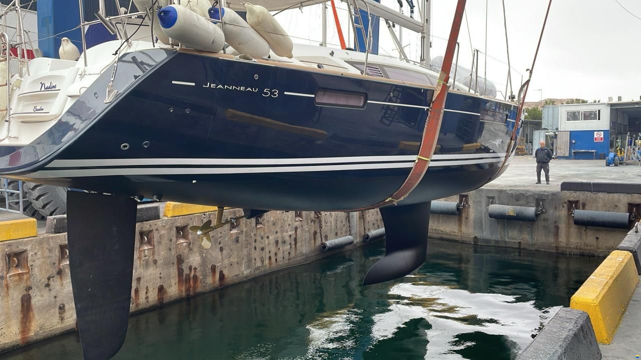 Jeanneau 53