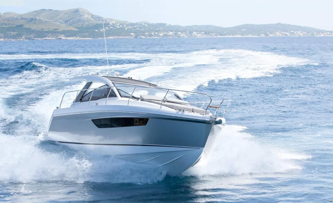 Sealine S330