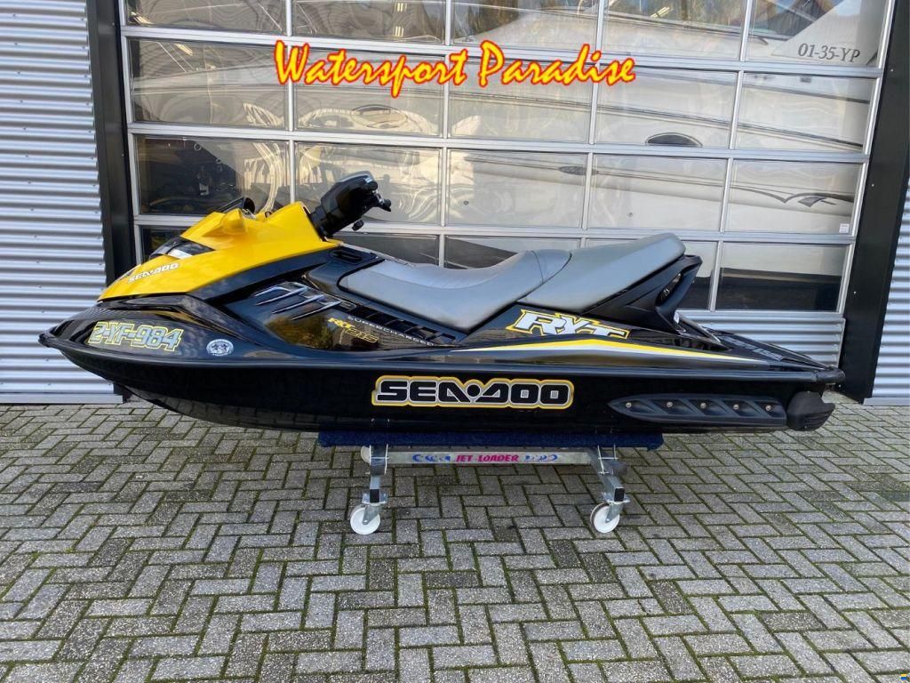 Sea-Doo RXT 215