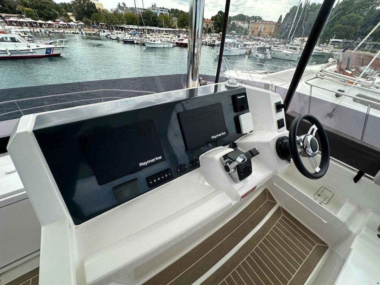 Leopard 40 POWERCAT