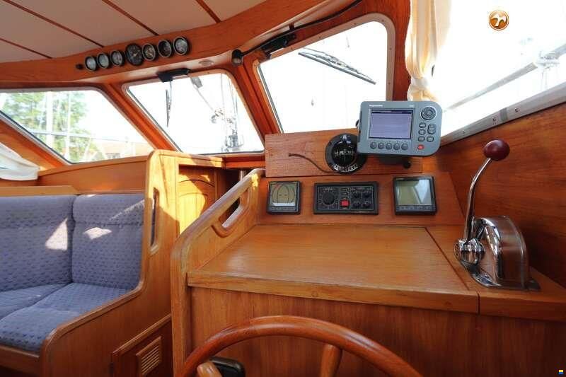 Nauticat 32