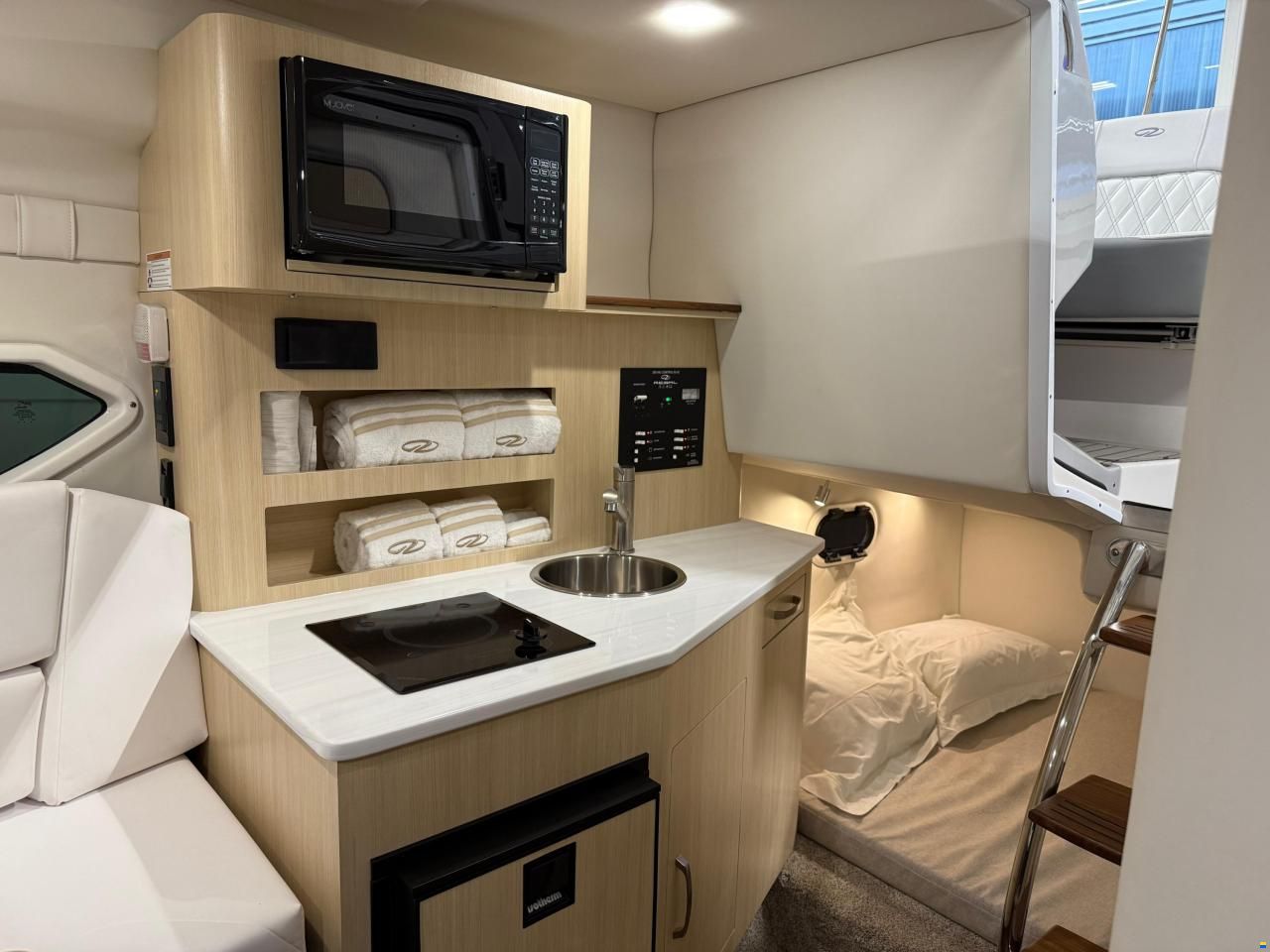 Regal 26 Express