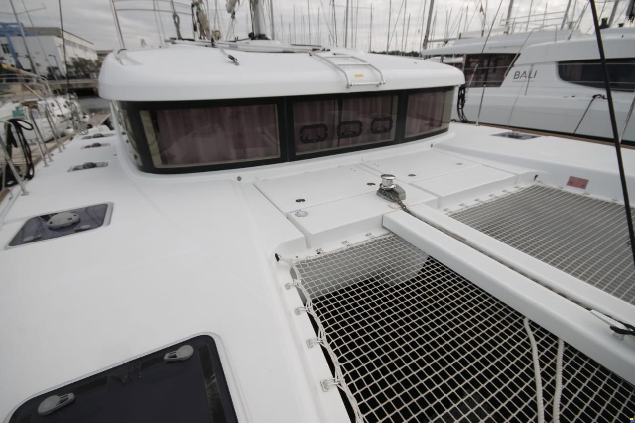 Lagoon 39