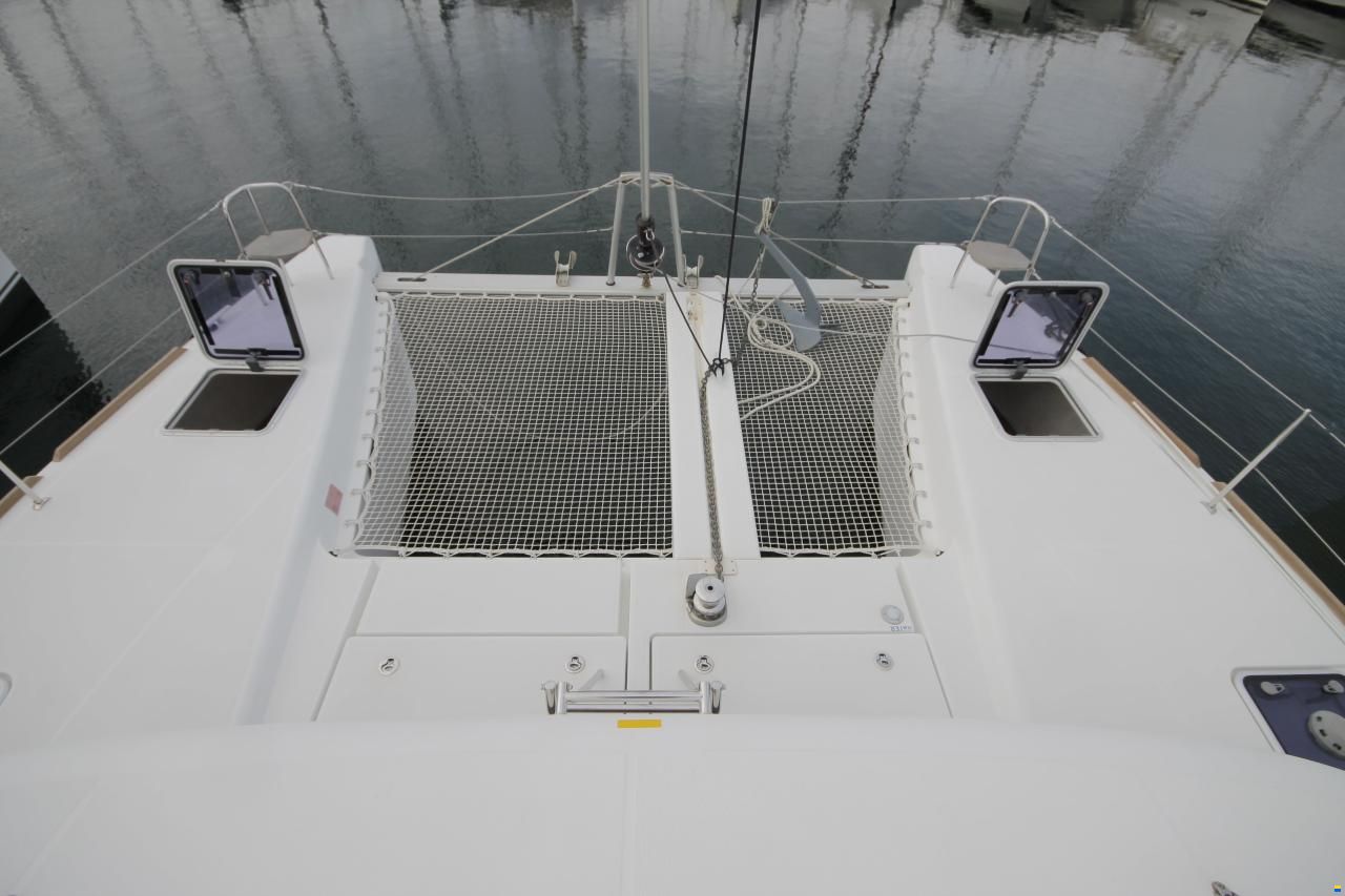 Lagoon 39