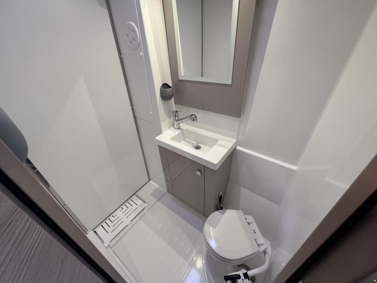 Fountaine Pajot ASTR&Eacute;A 42
