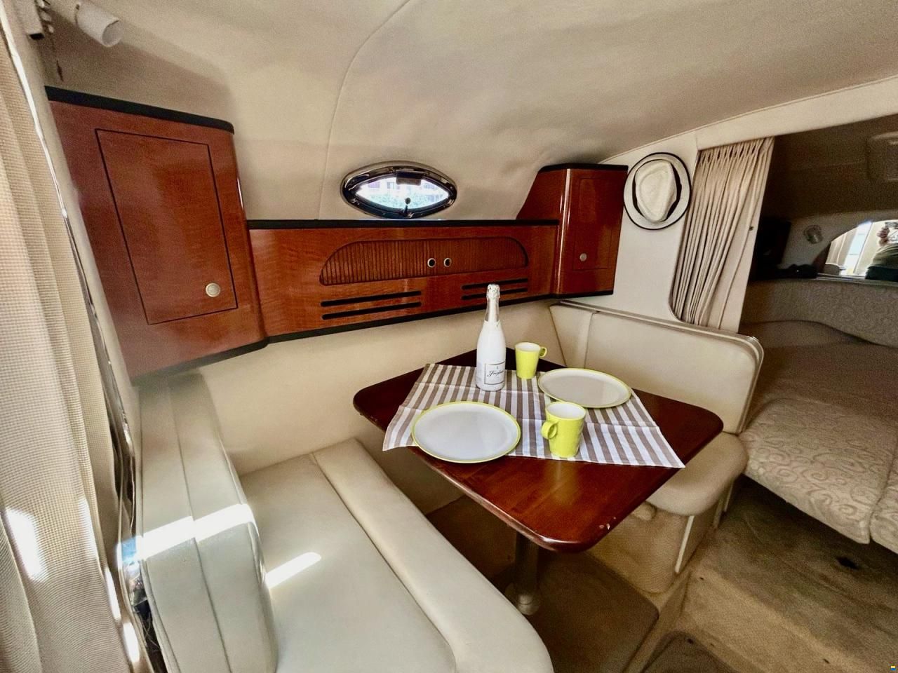 Sea Ray 315 Sundancer