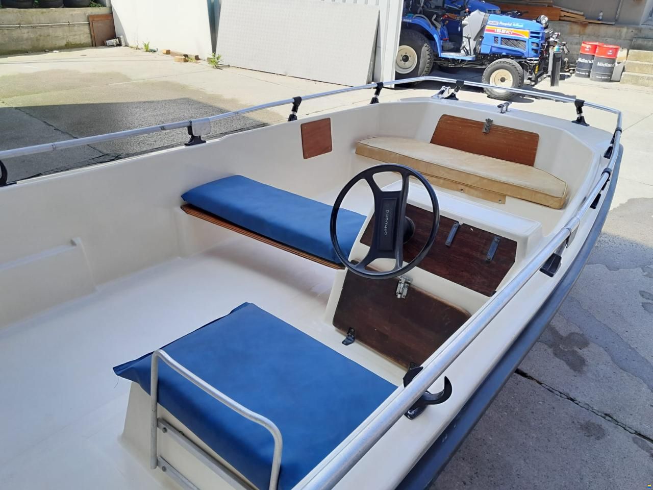 Hellas Boats Bora 16