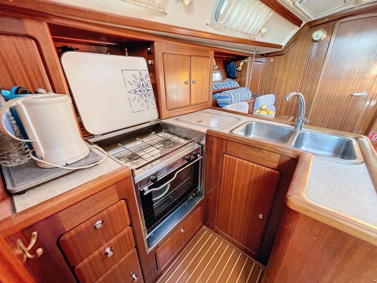 Bavaria 40