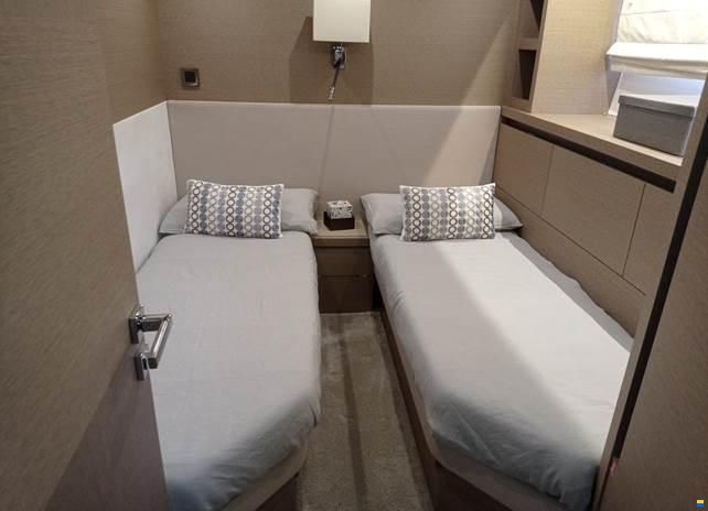 Jeanneau Prestige 680
