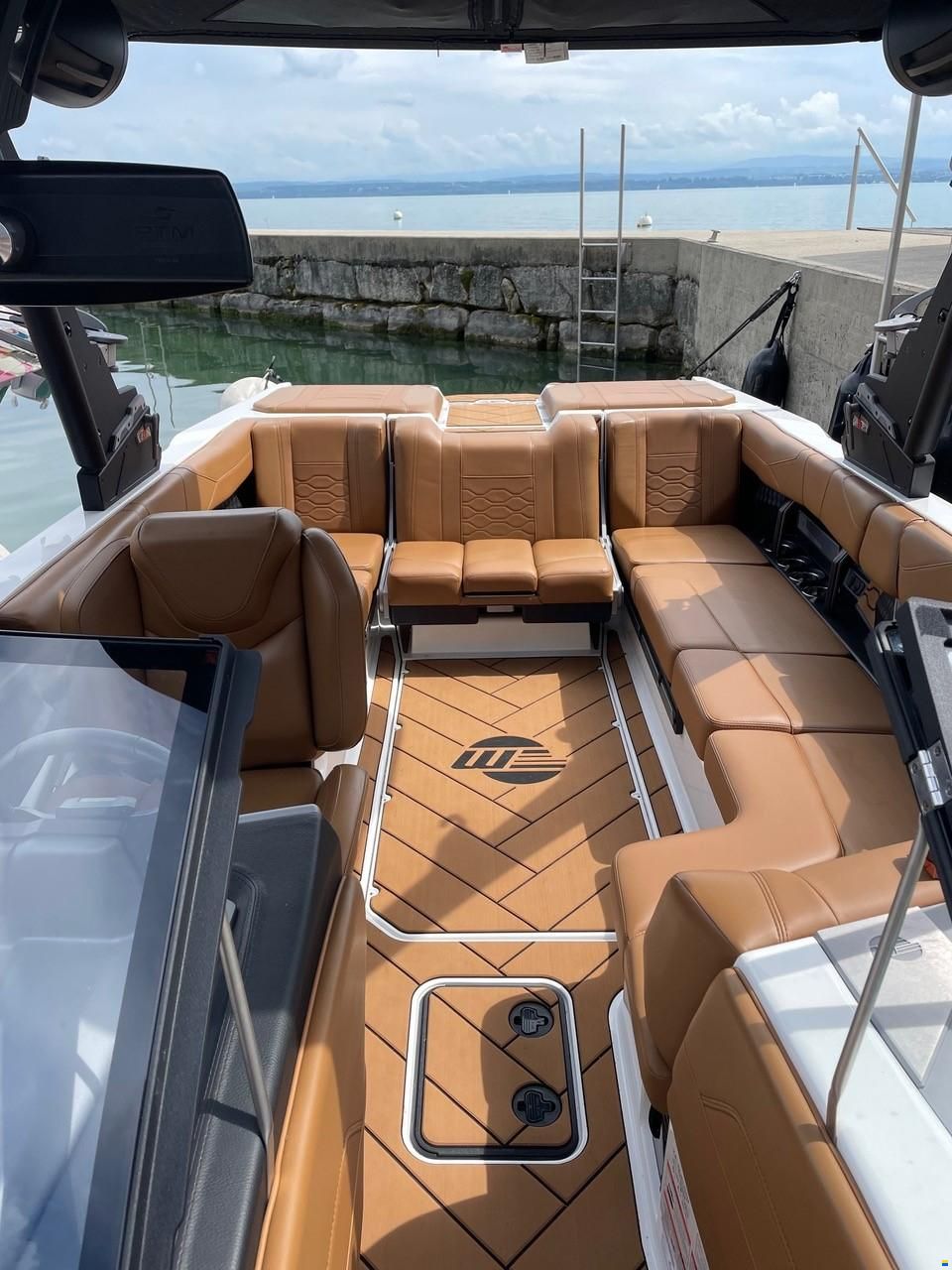 Malibu 23 LSV Wakesetter