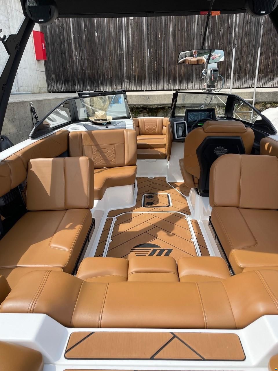 Malibu 23 LSV Wakesetter