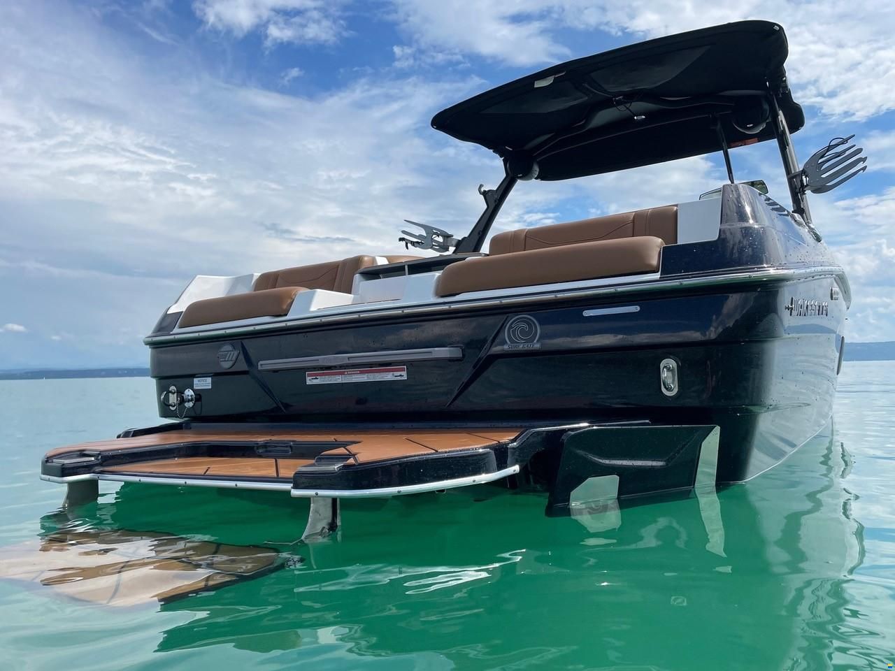 Malibu 23 LSV Wakesetter