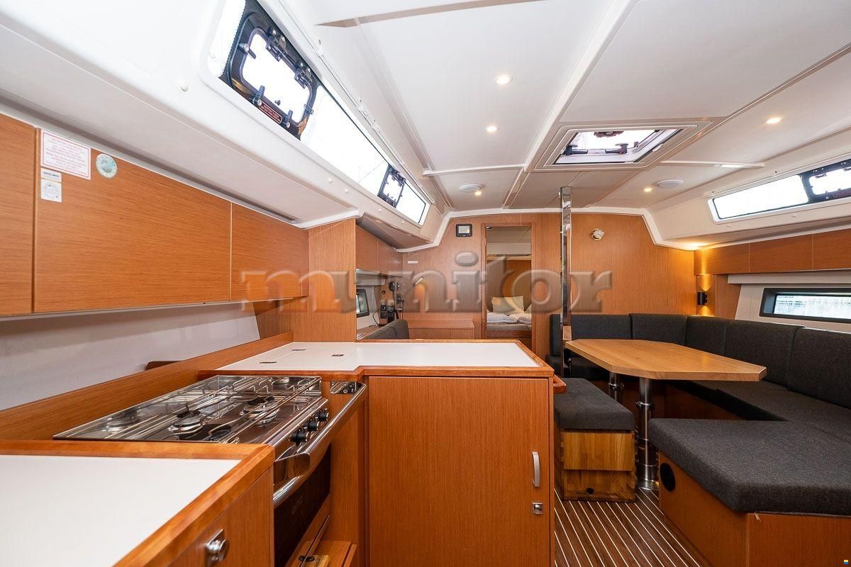 Bavaria C42