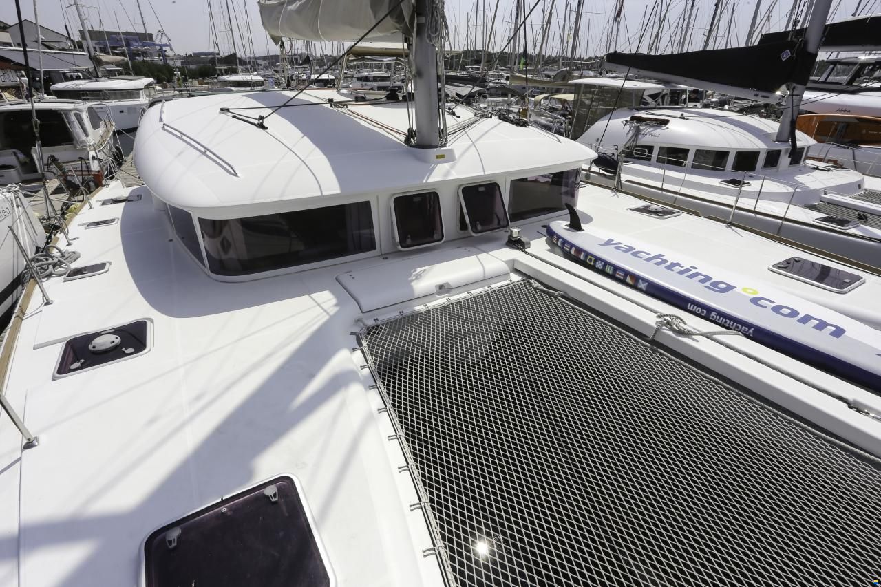 Lagoon 400