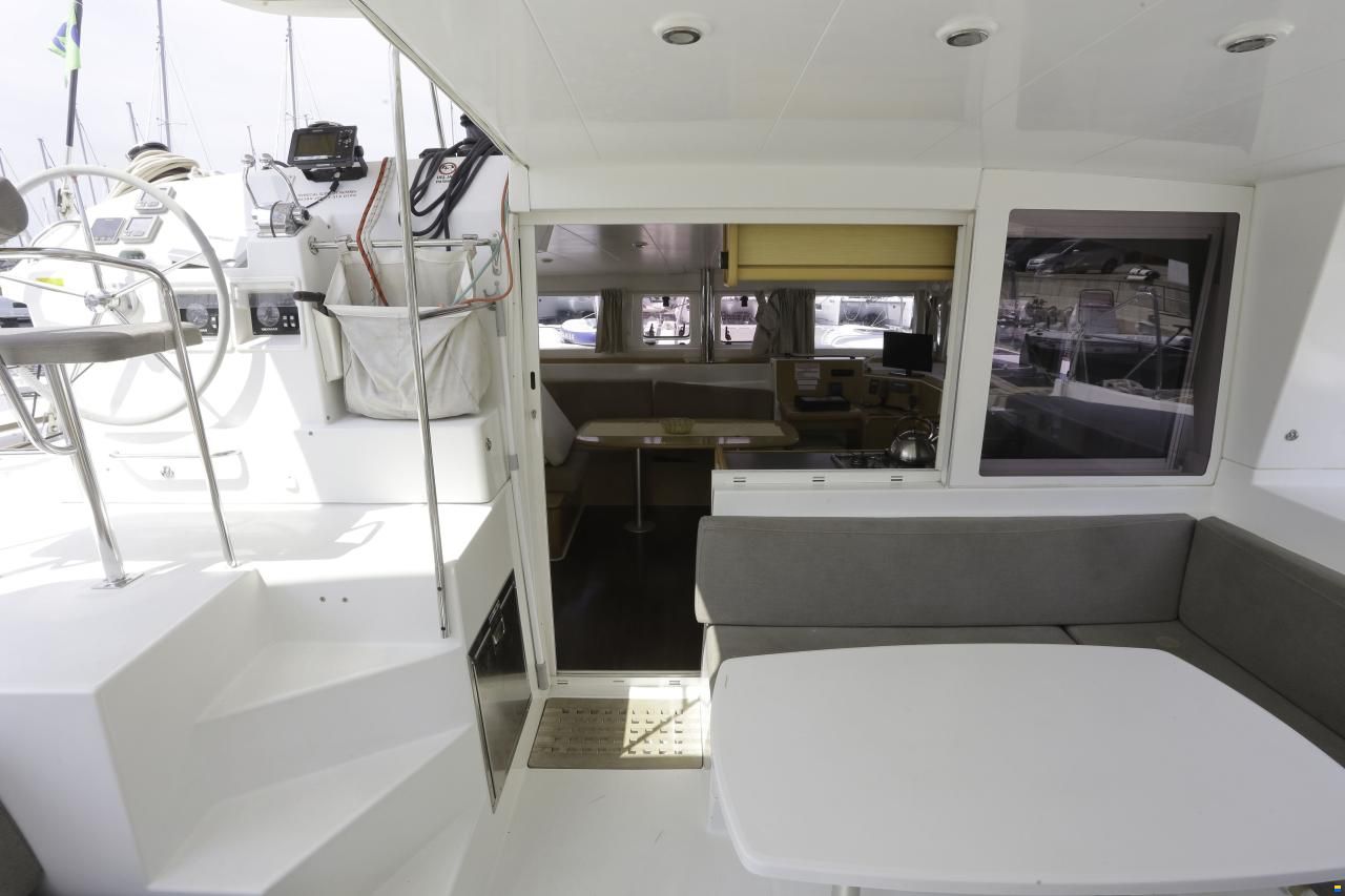 Lagoon 400