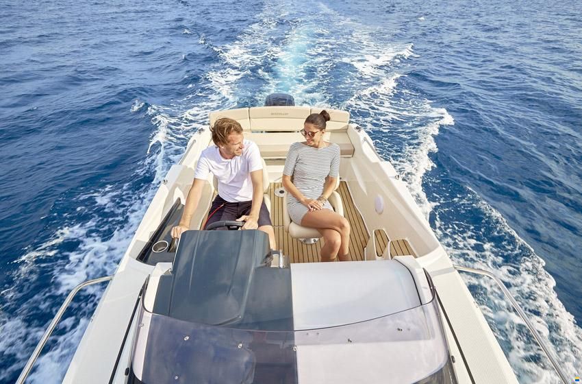 Quicksilver 555 Cabin/115 CV prêt à naviguer