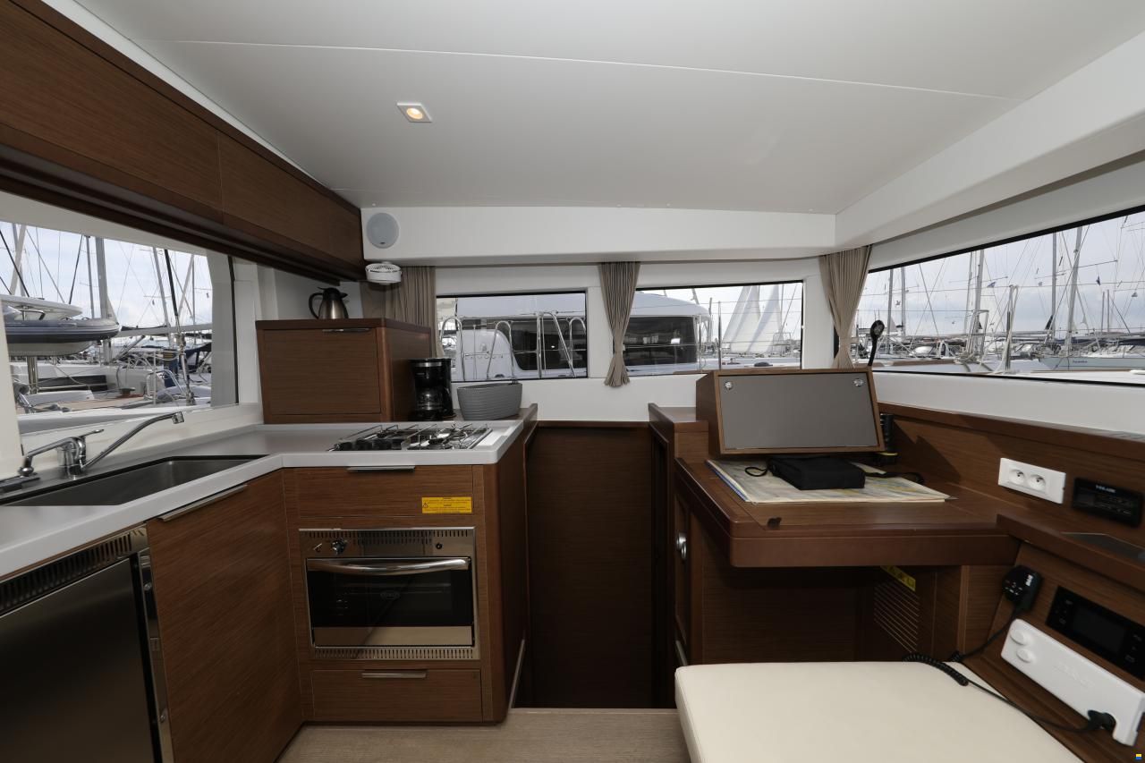Lagoon 40