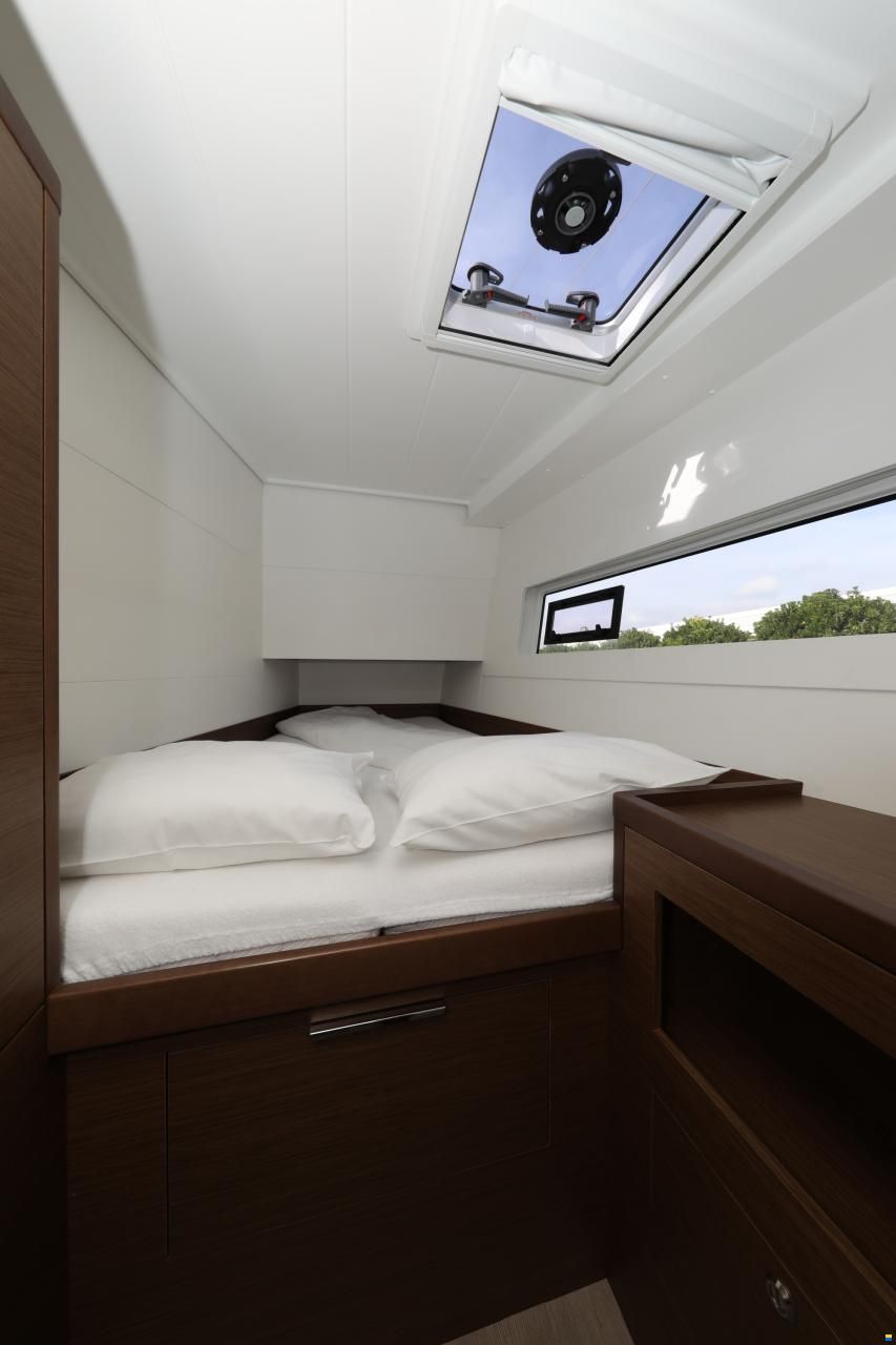 Lagoon 40