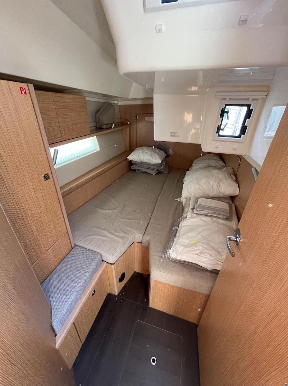 Bavaria C45 Style