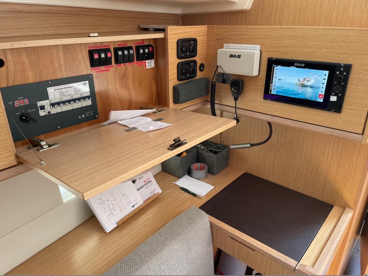 Bavaria C45 Style