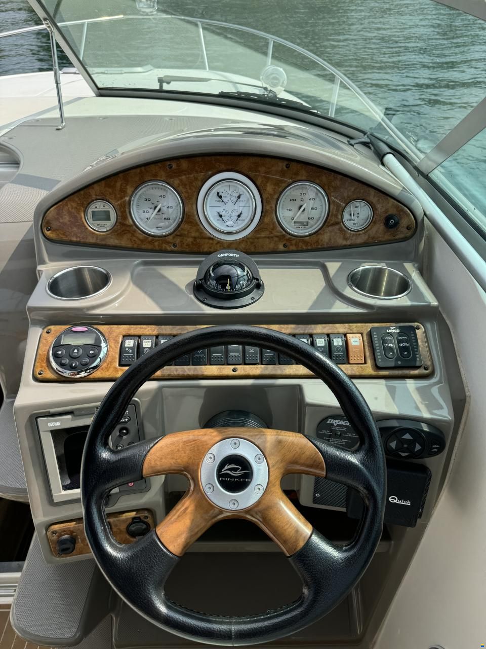 Rinker 280