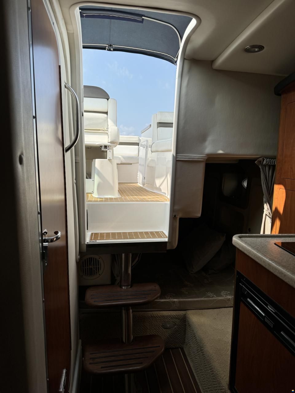 Rinker 280