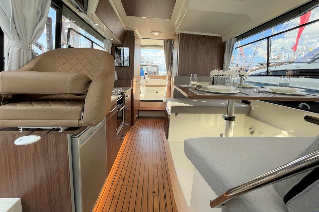Balt SunCamper 35 Flybridge
