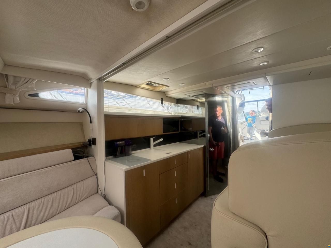 Bayliner Avanti Express 3255