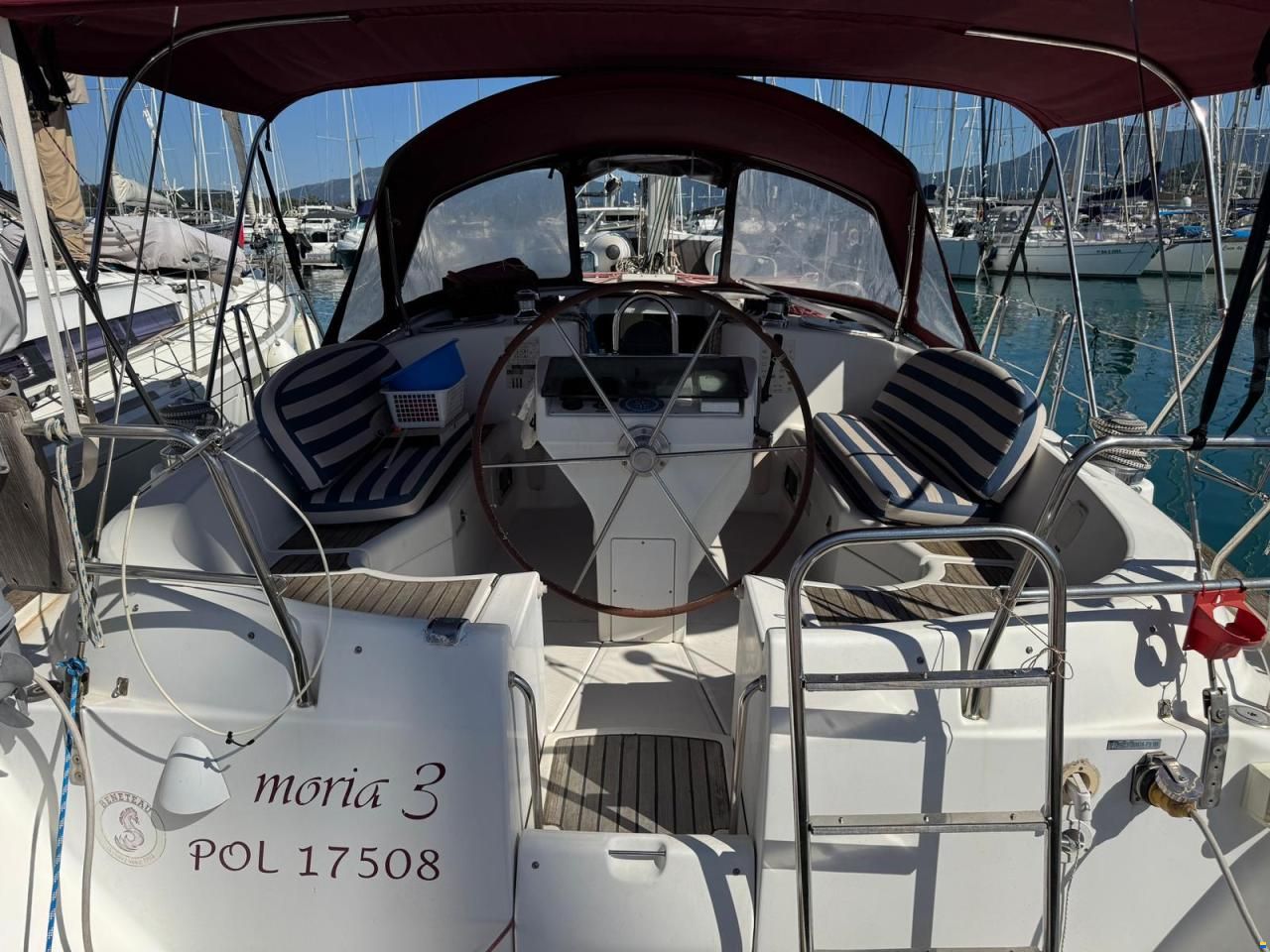Beneteau Oceanis Clipper 411
