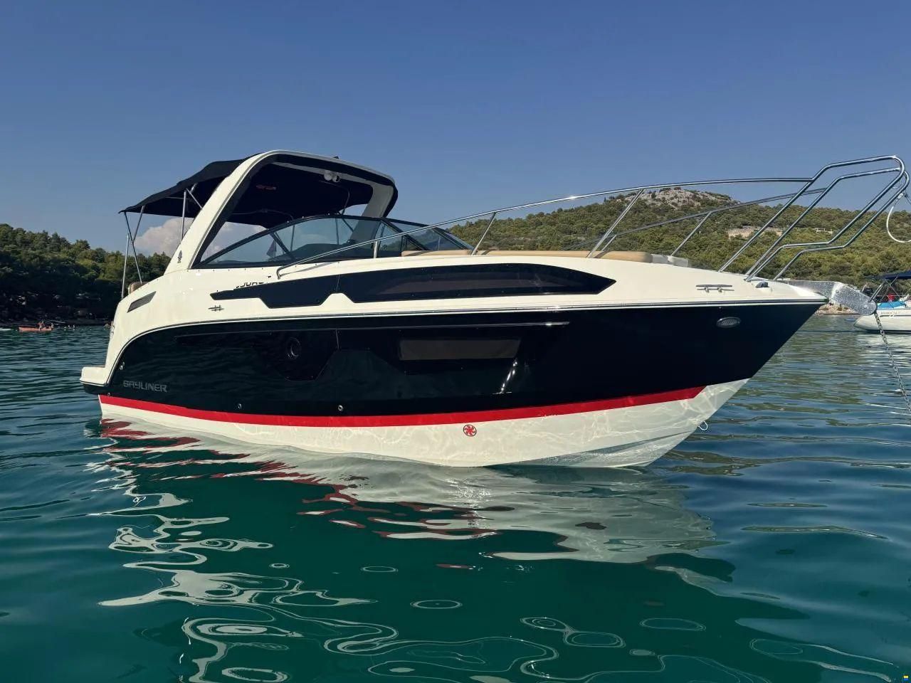 Bayliner 855 Cruiser